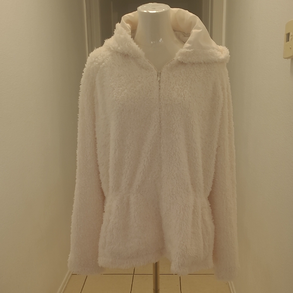 Women's White Fleece Jacket.Nice zip up, gentle gathered waist, hood, very warm